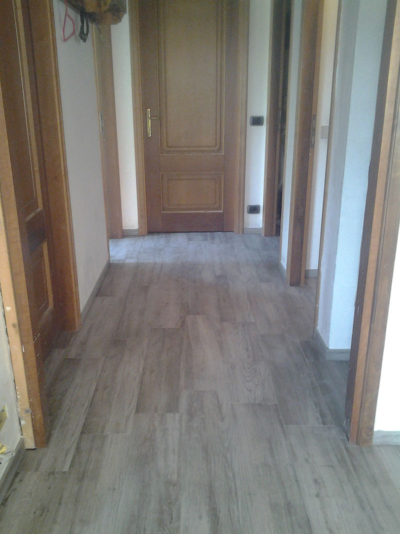 Piastrelle per soggiorno: piastrelle in gres porcellanato: idee ... Pavimenti interni idee di posa